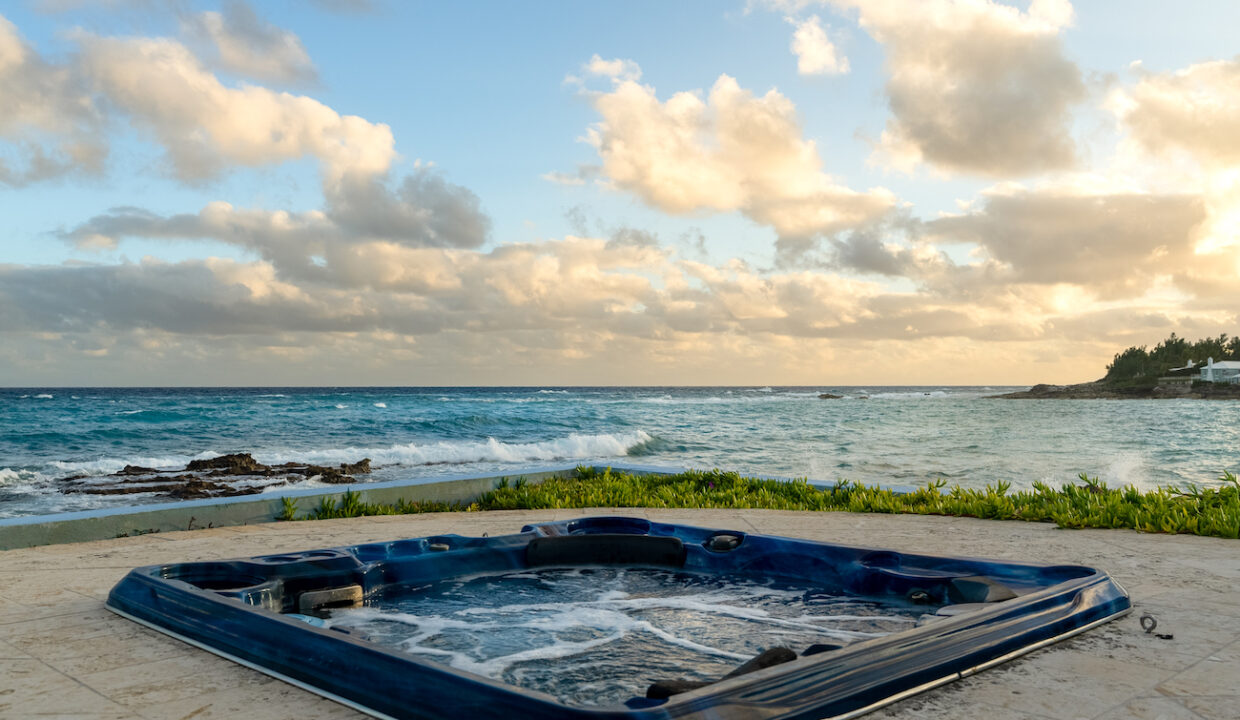 6 Ocean View Hot Tub